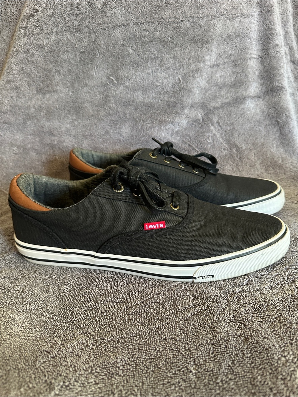 Levi Men’s 12, Ethan sneakers